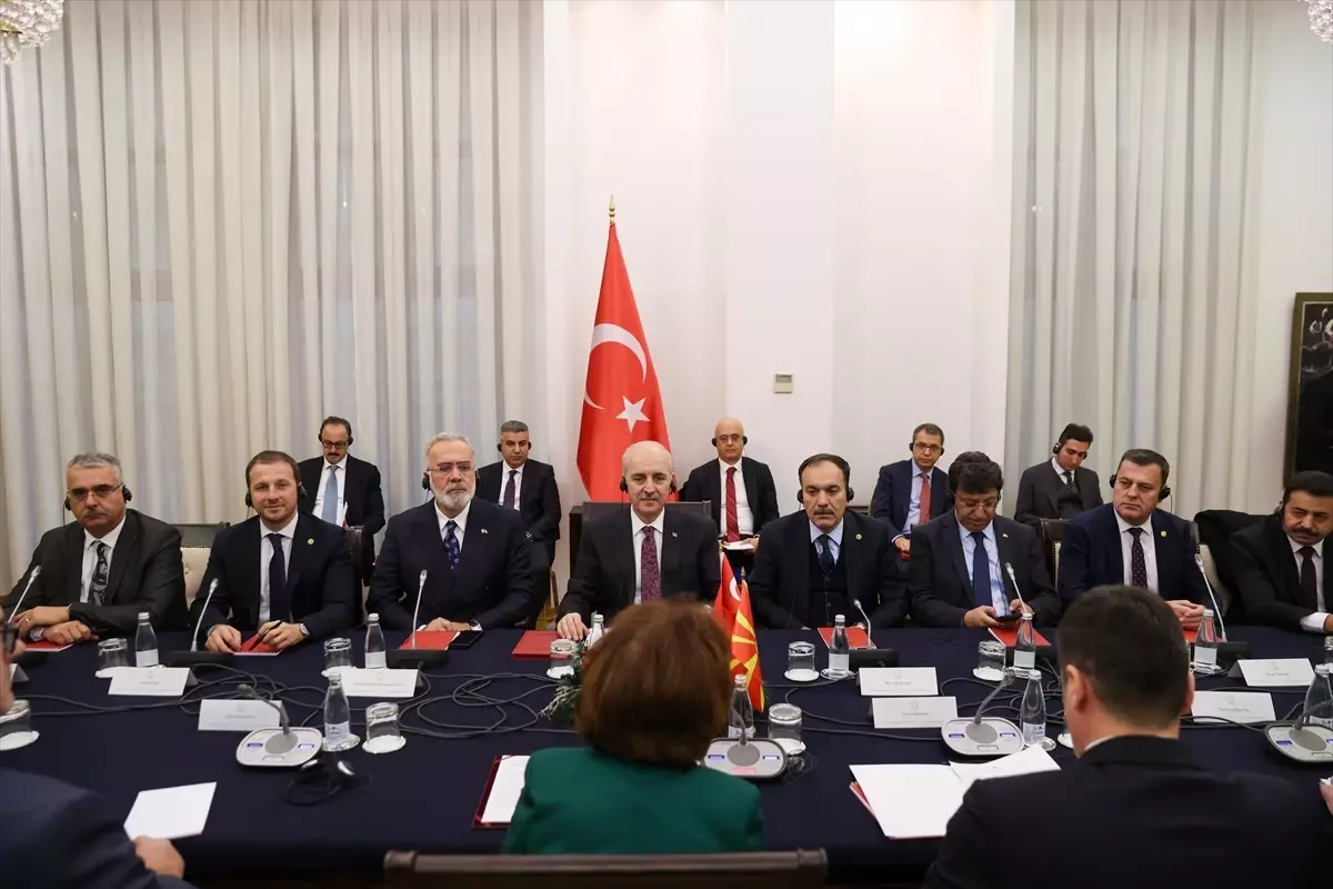 Kurtulmuş Üsküp\'te Makedonya Cumhurbaşkanı ile Görüştü