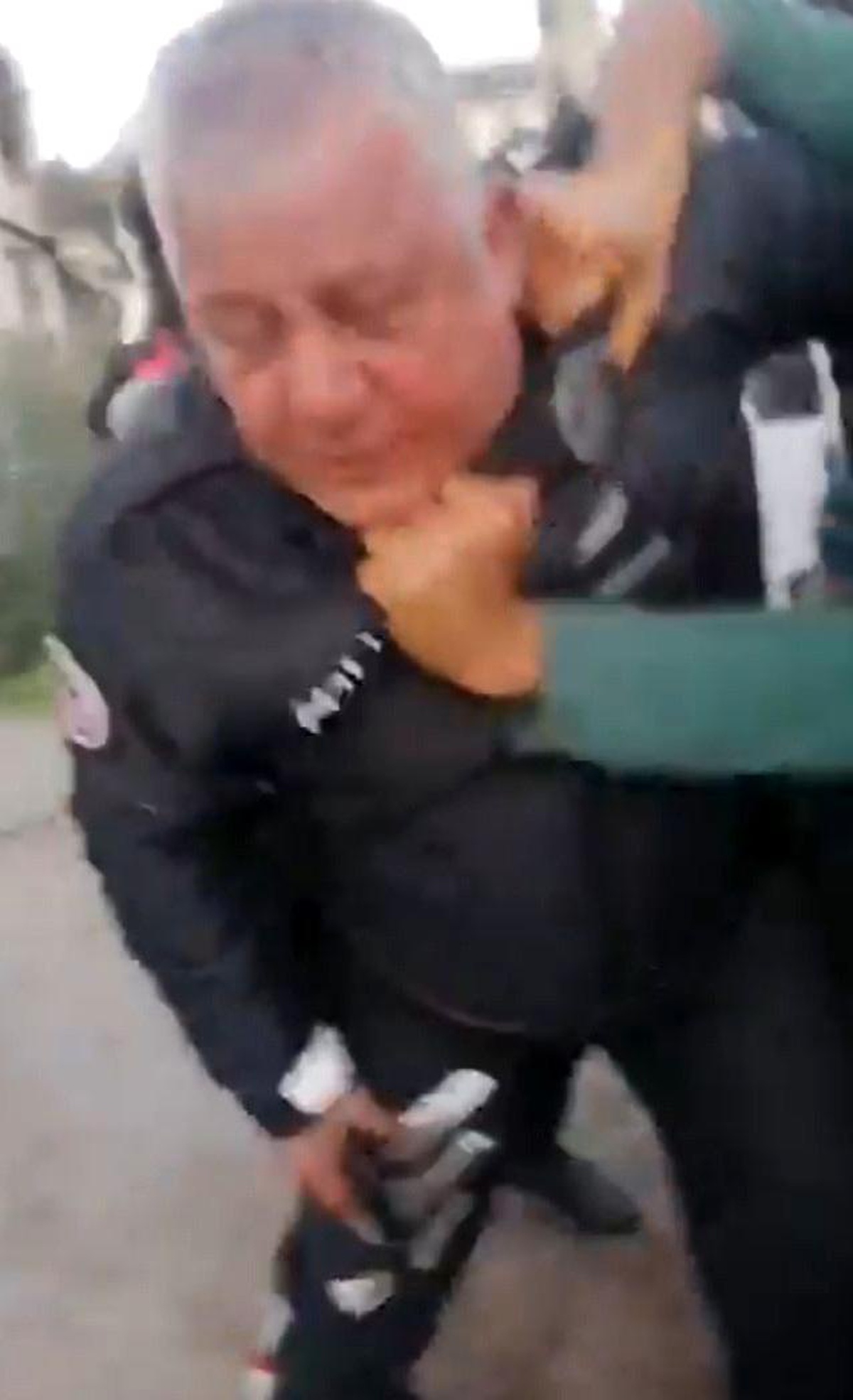 Anamur\'da Polise Mukavemet Eden Şüpheli Yakalandı