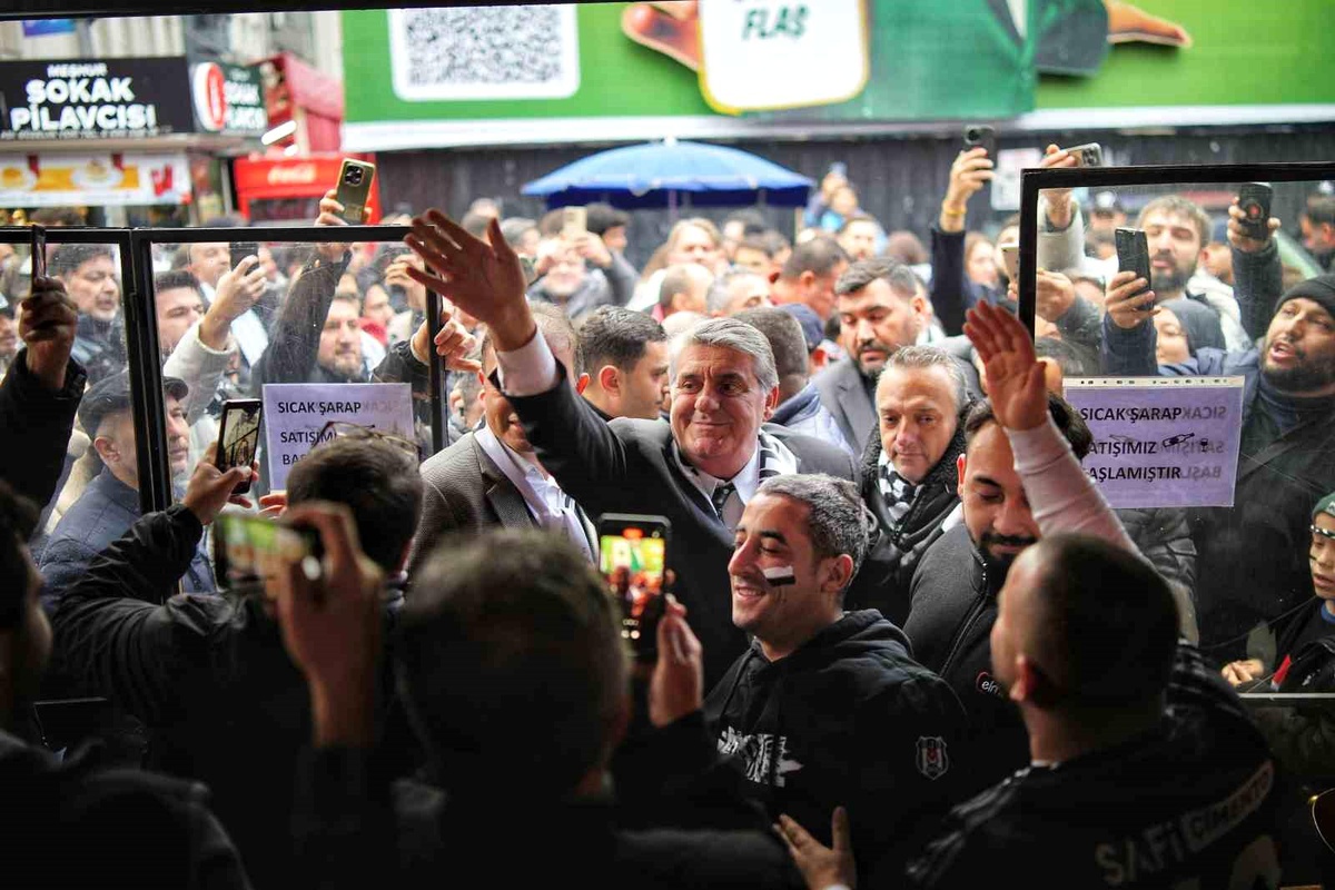 Serdal Adalı, Beşiktaşlı Taraftarlarla Buluştu