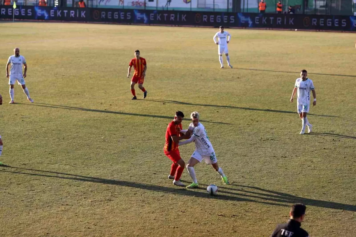 Iğdır FK, Yeni Malatyaspor\'u 3-0 Yendi