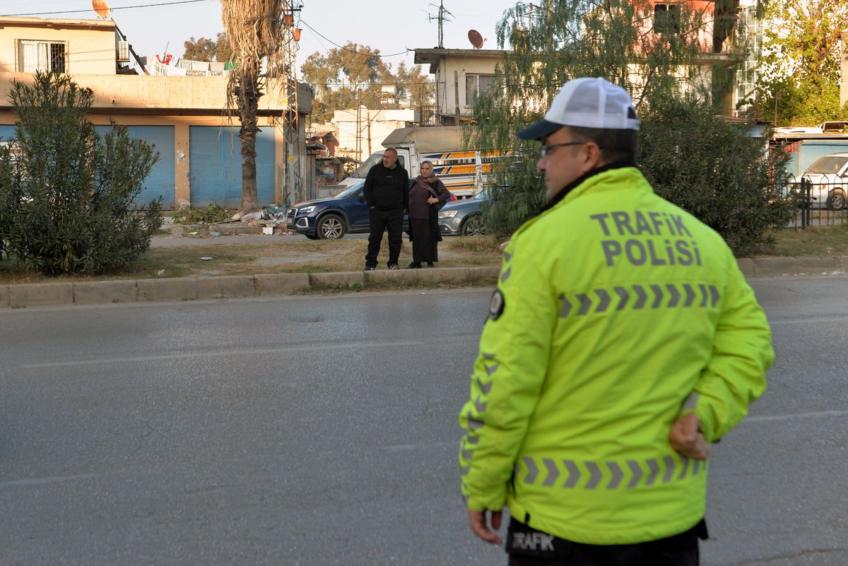 Adana\'da Üst Geçidi Kullanmayan 23 Yayaya Ceza