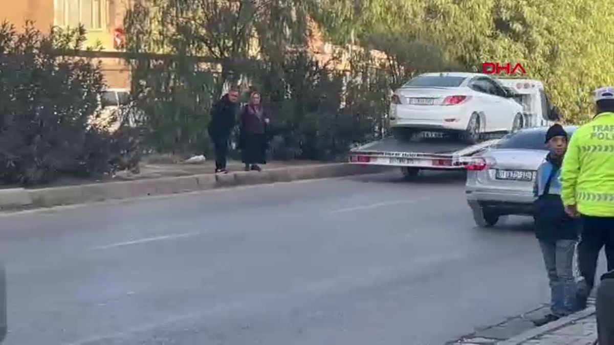 Adana\'da Üst Geçit Yerine Refüjden Geçen 23 Yayaya Ceza