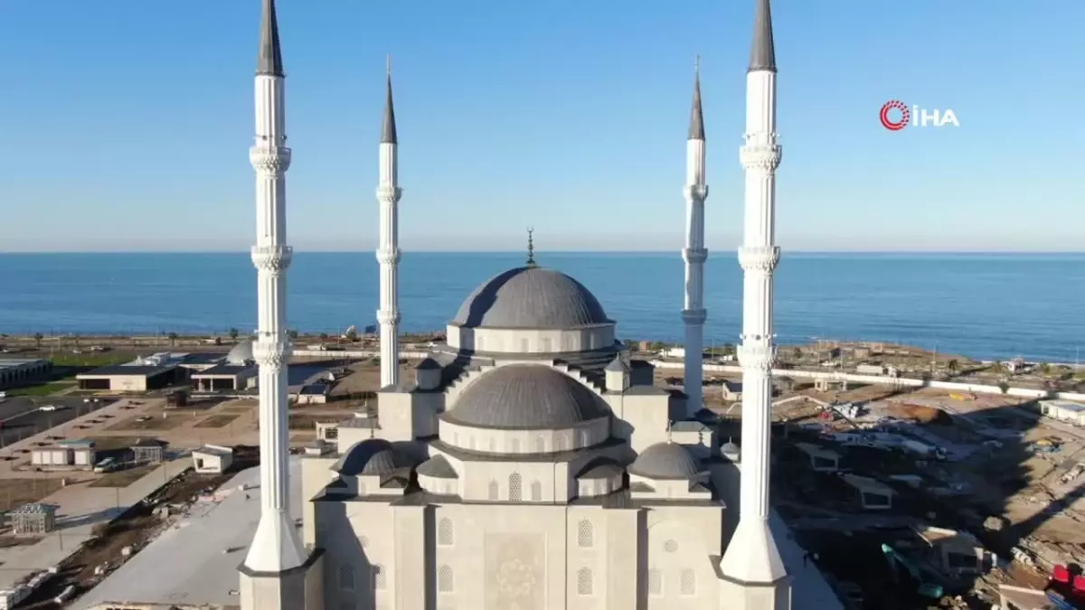 Trabzon Şehir Camii ve Külliyesi Ramazan’da İbadete Açılacak