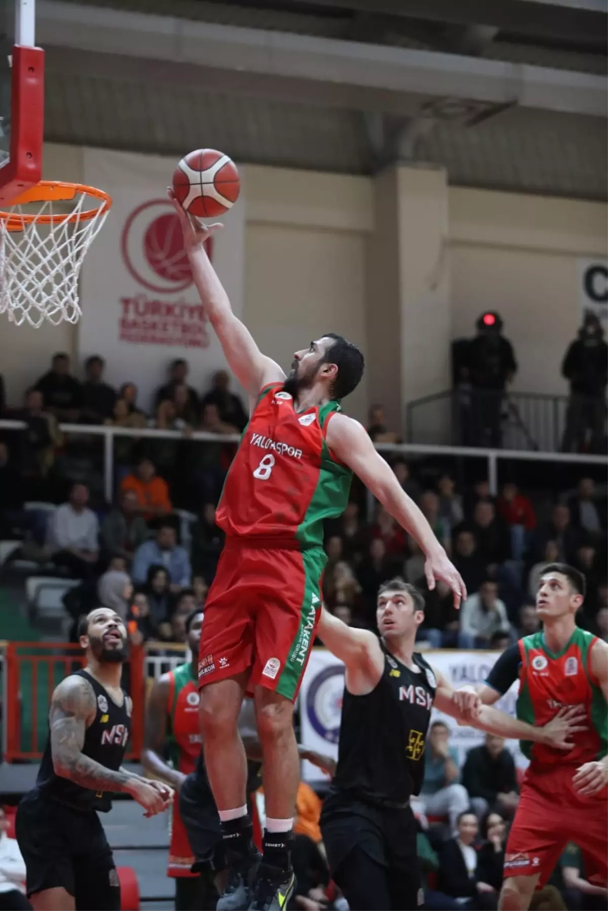 Yalovaspor Basketbol, Mersinspor\'u Farklı Geçti