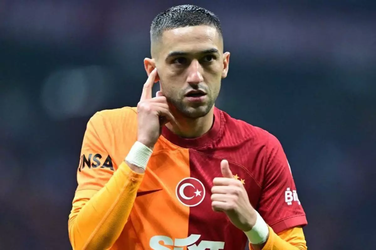 Galatasaray\'dan ayrılması beklenen Hakim Ziyech\'e 6 talip birden çıktı