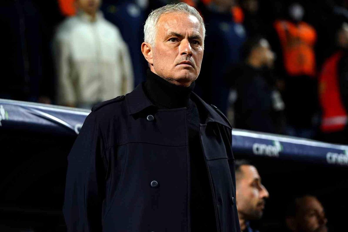 Mourinho Safra Kesesi Ameliyatı Olacak