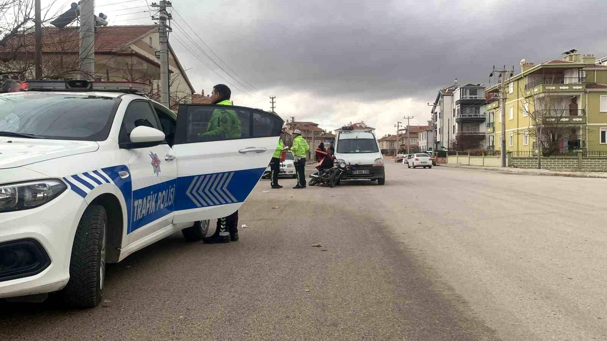 Karaman\'da Motokurye Yaralandı