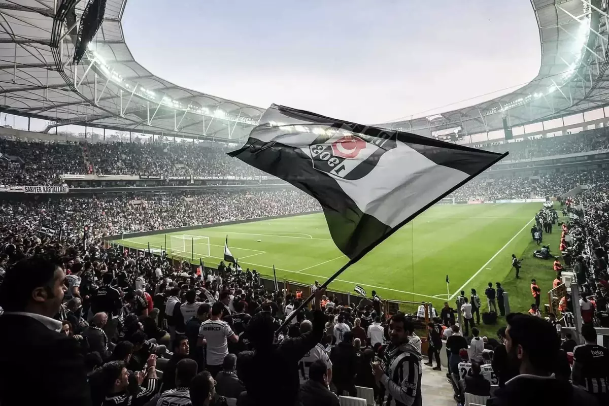 Taraftarlar kıyameti kopardı: Beşiktaş\'ın logosu değişti