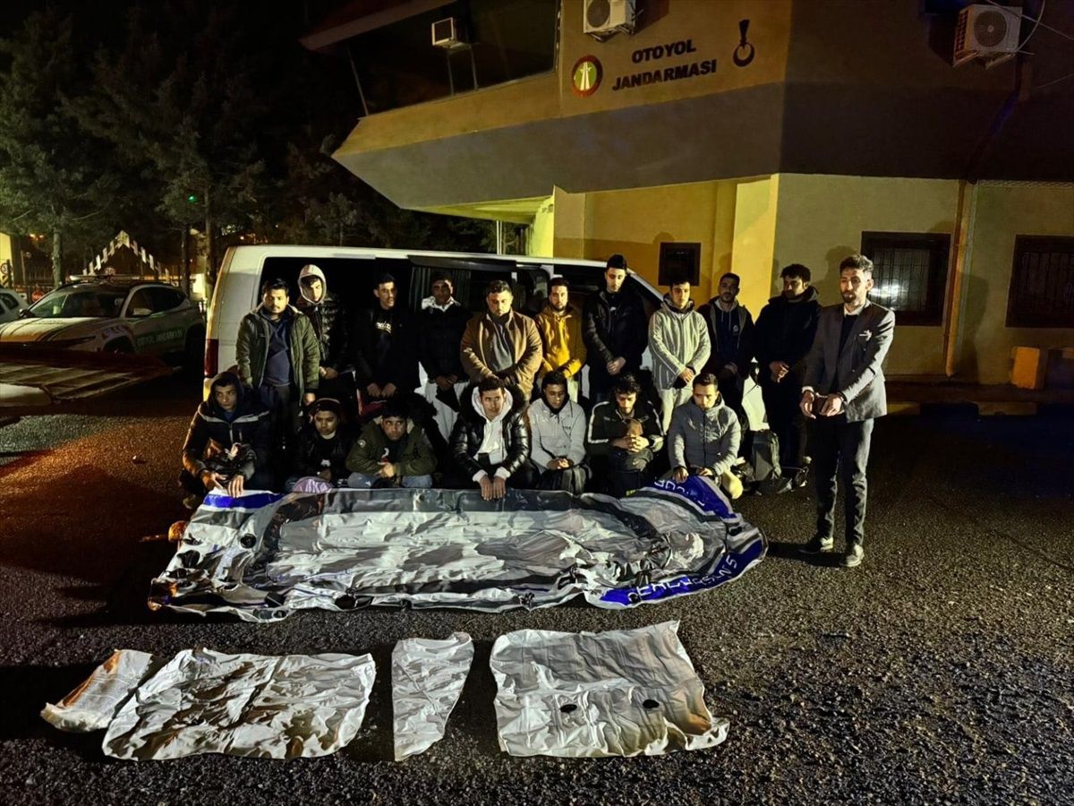 Tekirdağ\'da 17 Düzensiz Göçmen Yakalandı