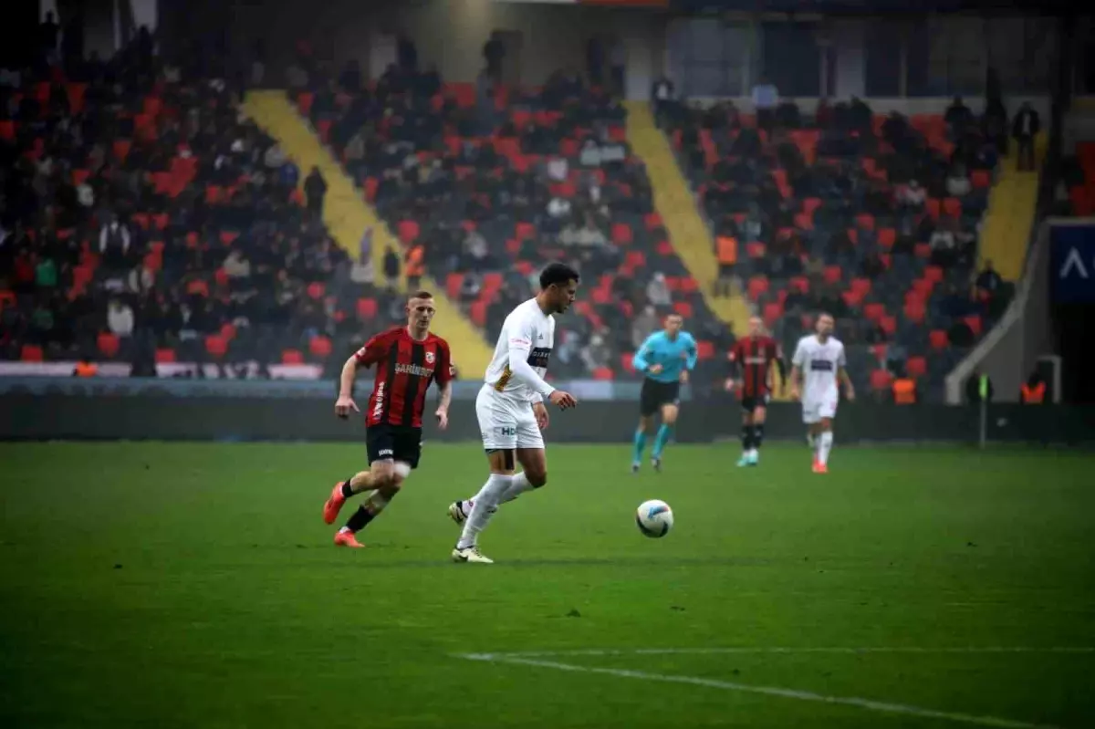 Gaziantep FK 1-0 Önde