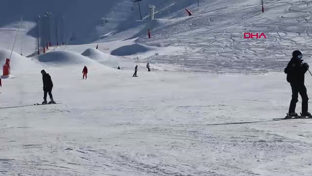 Palandöken Kayak Merkezi Kış Sezonuna Merhaba Dedi!