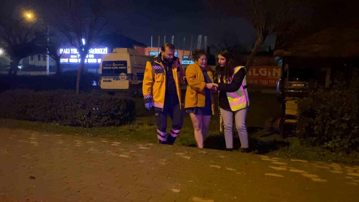 Alkollü Sürücü Yol Kenarında Oturdu
