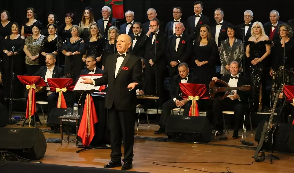 Ümitköy\'de Sanatçı Babalar ve Kızlarıyla Konser