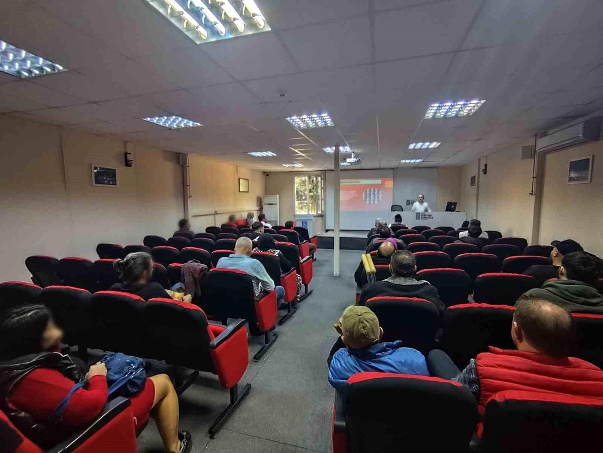 Bursa\'da Uyuşturucu Maddelerin Zararları Semineri Düzenlendi