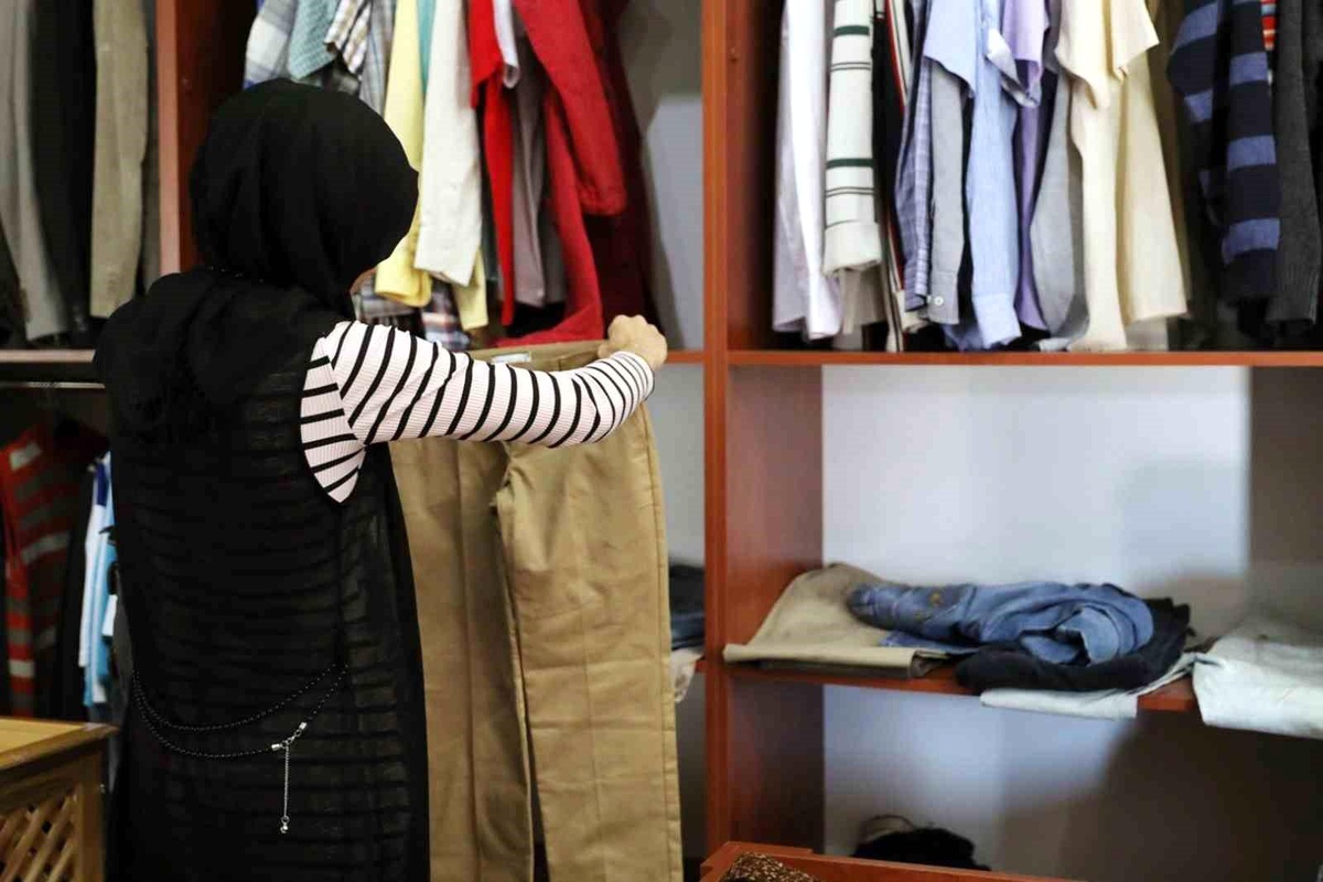 Menteşe Belediyesi El Ele Butik ile İhtiyaç Sahiplerine 111 Bin Parça Eşya Yardımı Yapıldı