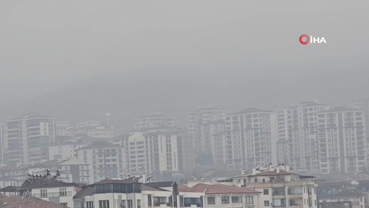 Elazığ\'da Yoğun Sis Nedeniyle Görüş Mesafesi Azaldı