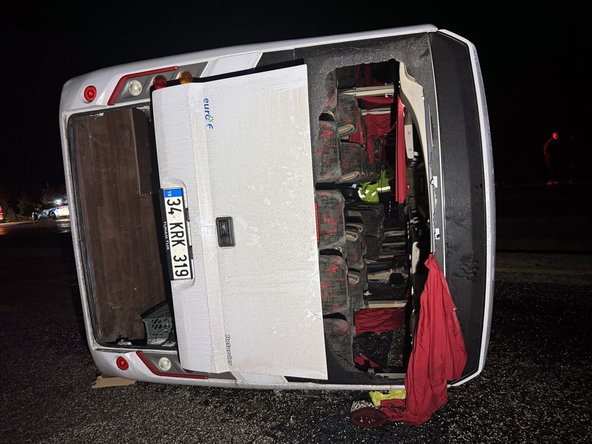 Kastamonu\'da Midibüs Kazası: 1 Ölü, 23 Yaralı