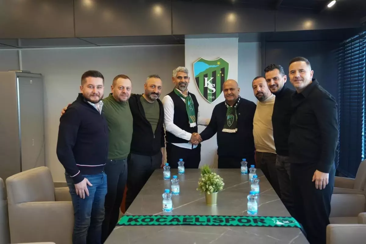 Kocaelispor, İsmet Taşdemir ile 1.5 Yıllık Sözleşme İmzaladı