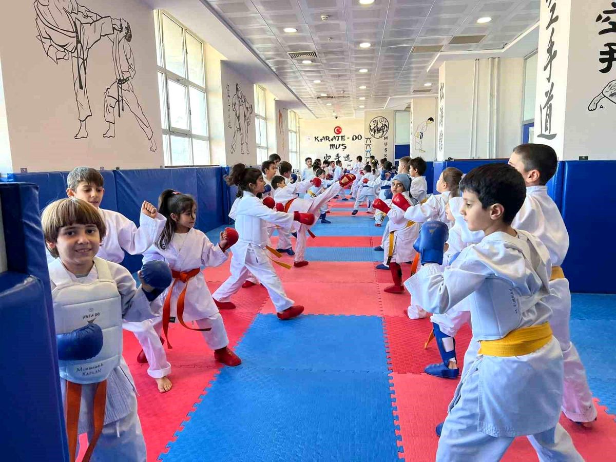 Muş\'ta Karate Kurslarına Yoğun İlgi