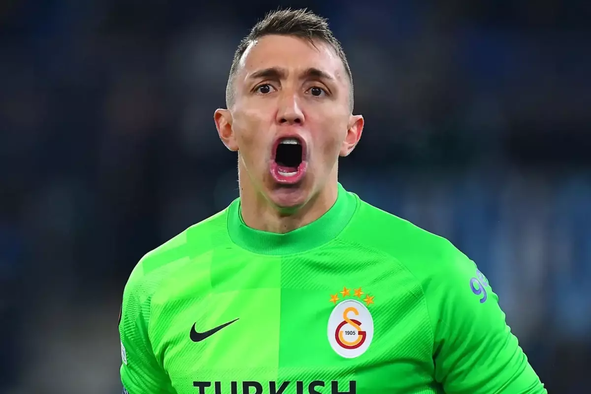 Muslera\'dan ayrılık sorusuna flaş yanıt: Sezon sonu görüşürüz