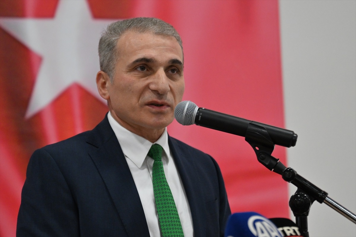 Gençlik Politika Belgesi Çalıştayı Adana\'da