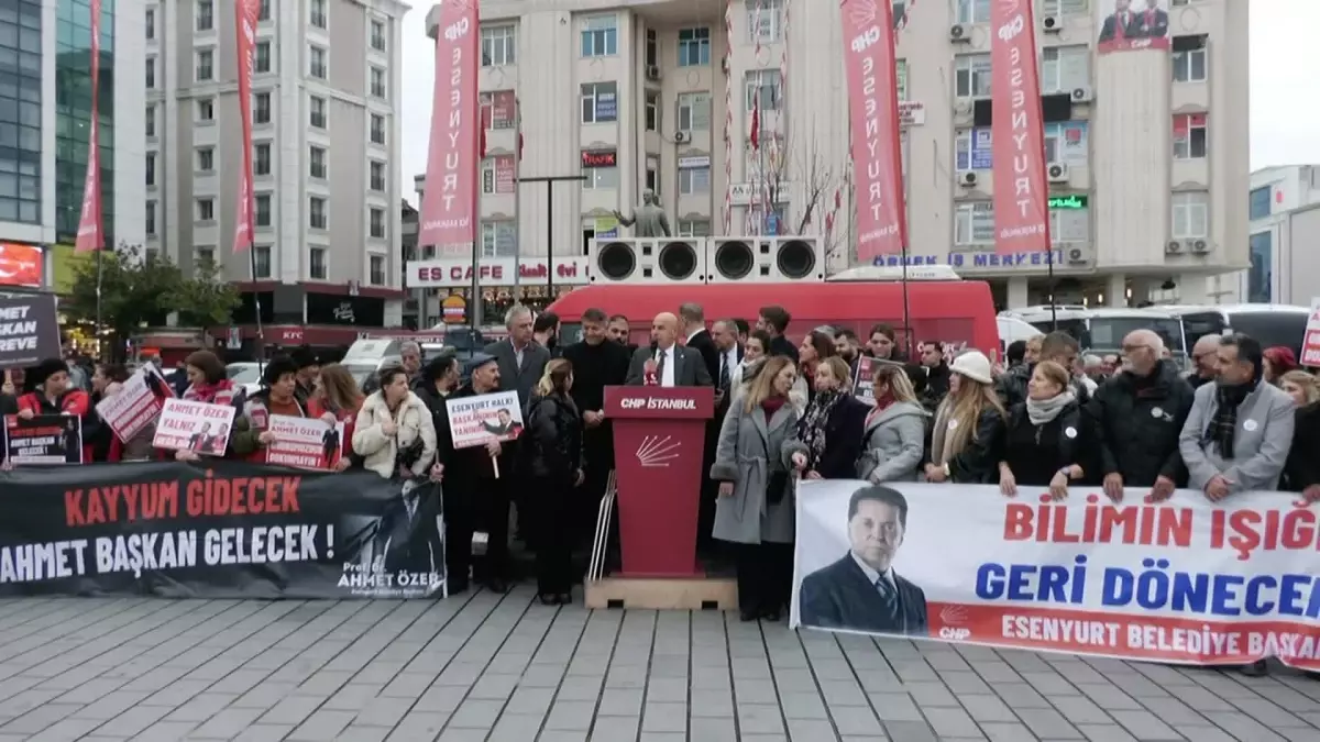 Esenyurt Demokrasi Nöbeti...Gökan Zeybek\'ten Adalet Bakanı Tunç\'a: "Yılbaşı Gelmeden Bu İddianameyi Hazırlayın, Mahkemeyi Kurun"