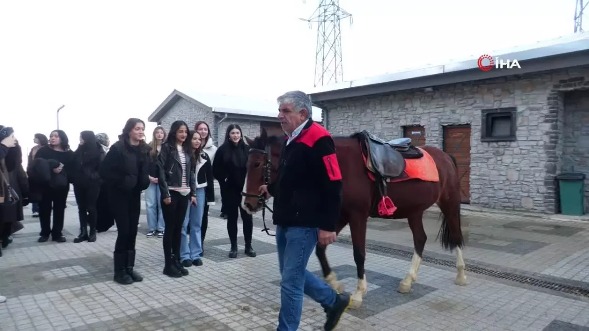 Esenyurt\'ta Atlı Sporlar İçin Yoğun İlgi