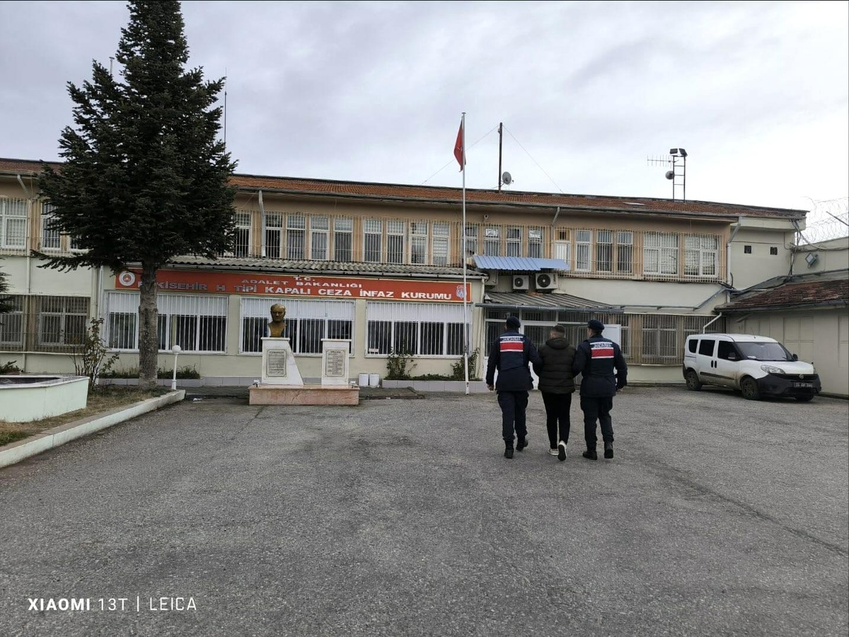 Eskişehir\'de 5 Suçlu Yakalandı
