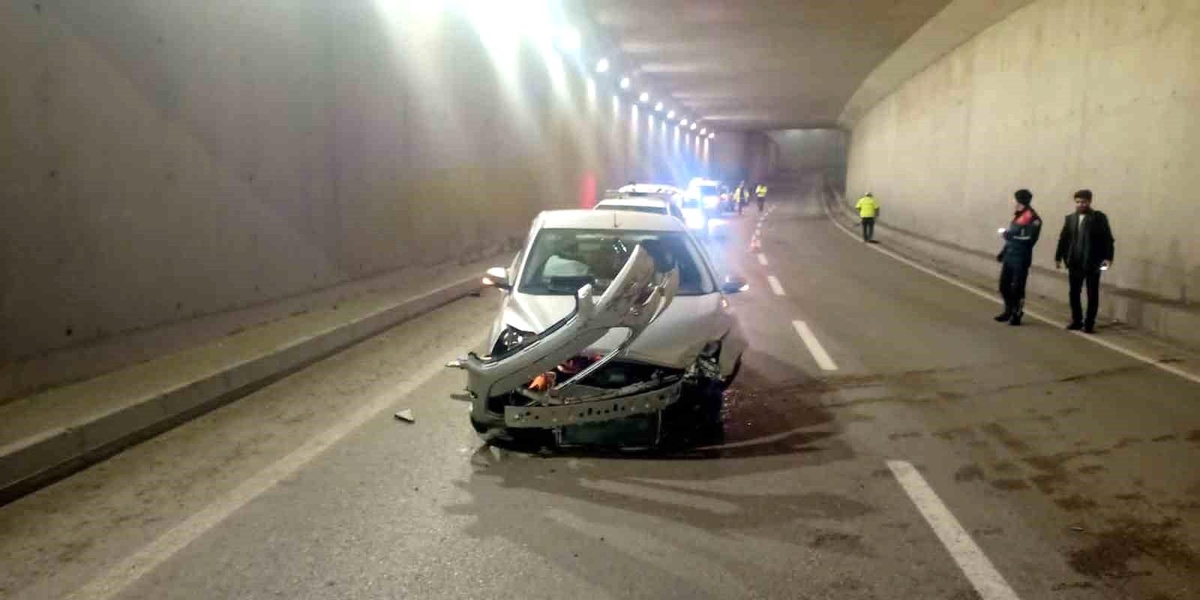 Alkollü Sürücü Kaza Yaptı