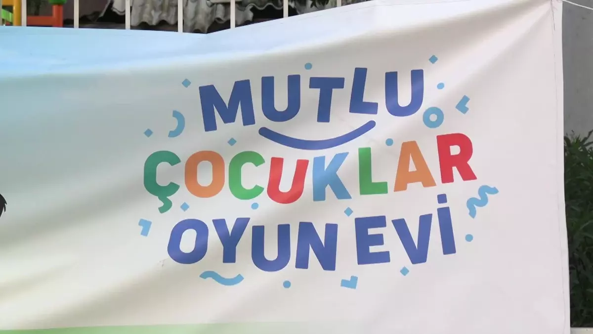 Konak\'ta \'Mutlu Çocuklar Oyun Evleri\' ile Annelere İş Hayatı İçin İmkan Sağlanıyor