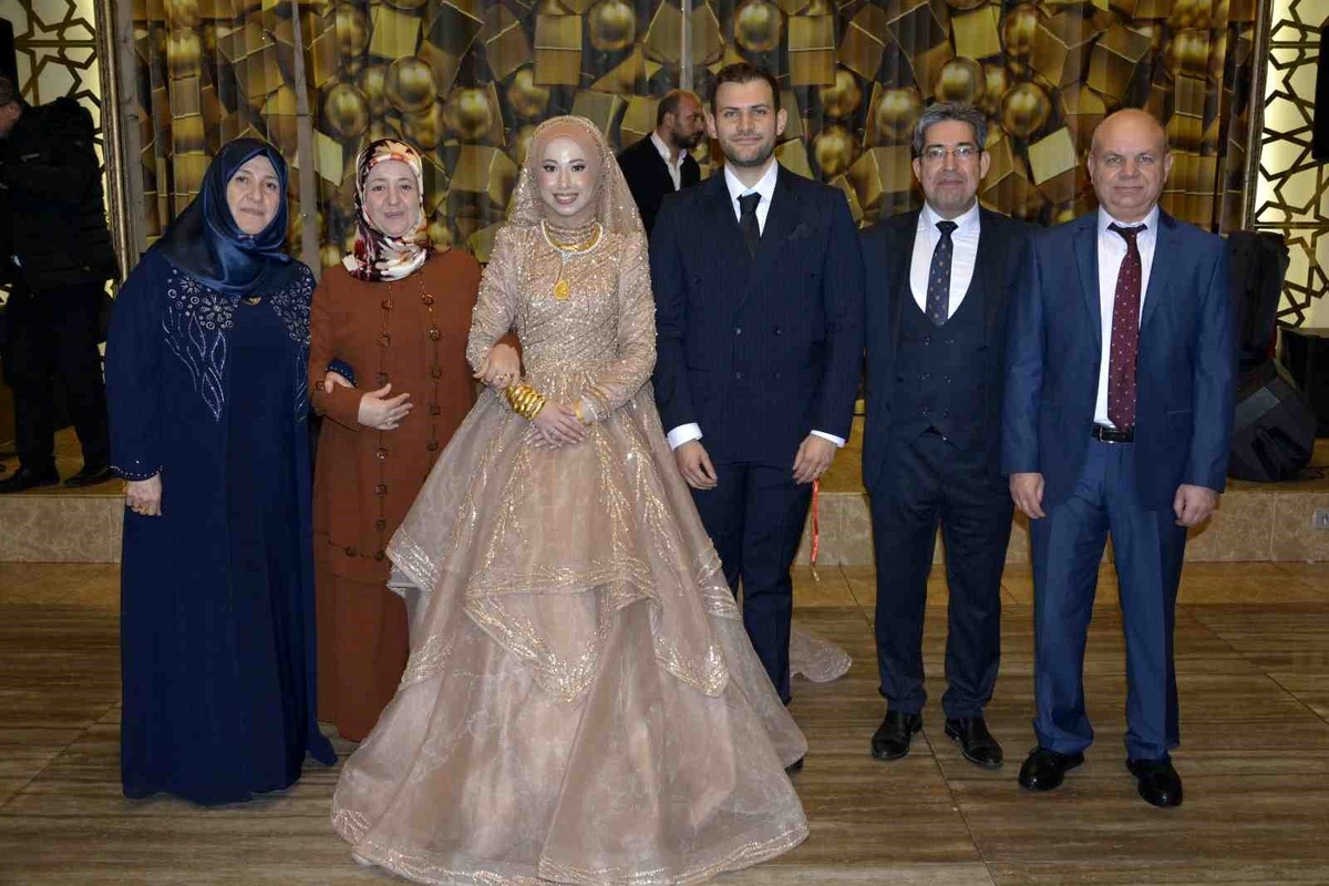 Muhammed Kaya\'nın Kızı Ayşe Seçil\'in Nişanı