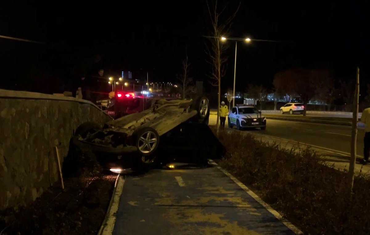 Yozgat\'ta Trafik Kazası: 3 Yaralı