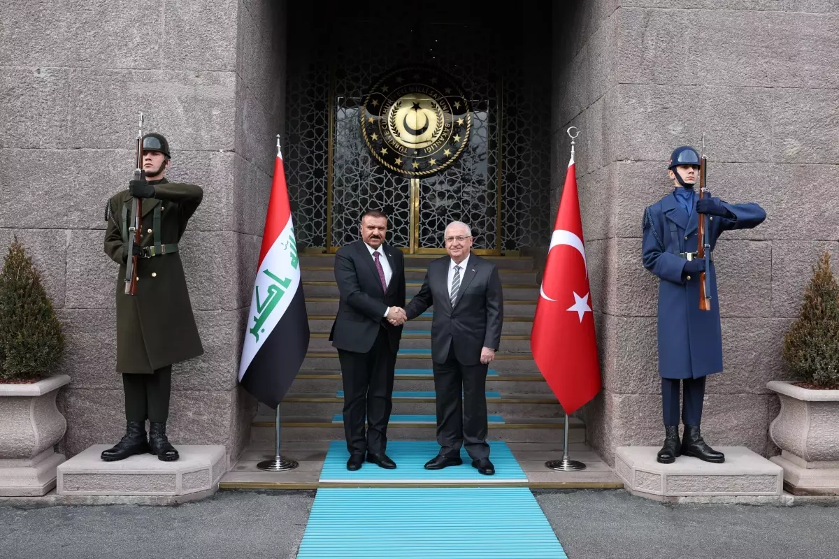 Milli Savunma Bakanı Güler, Irak İçişleri Bakanı Şimmeri ile Görüştü