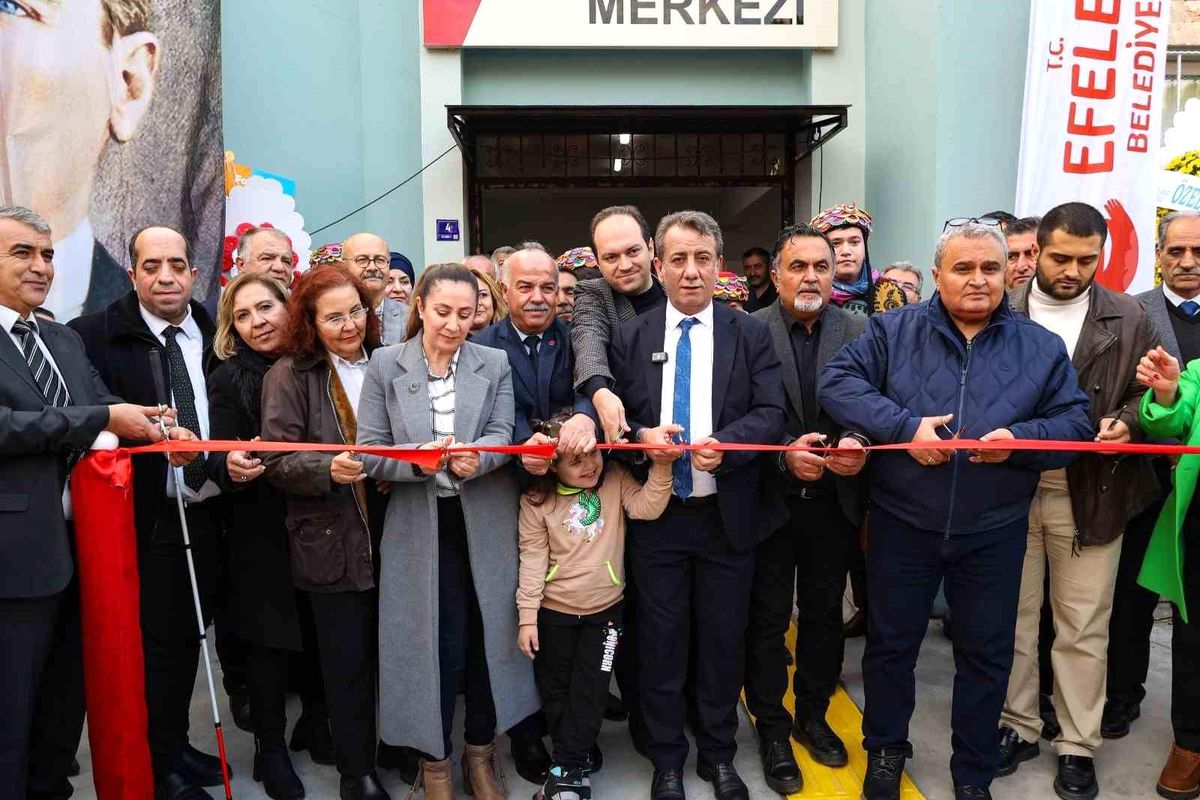 Efeler\'de Eğitimde Fırsat Eşitliği Projeleri