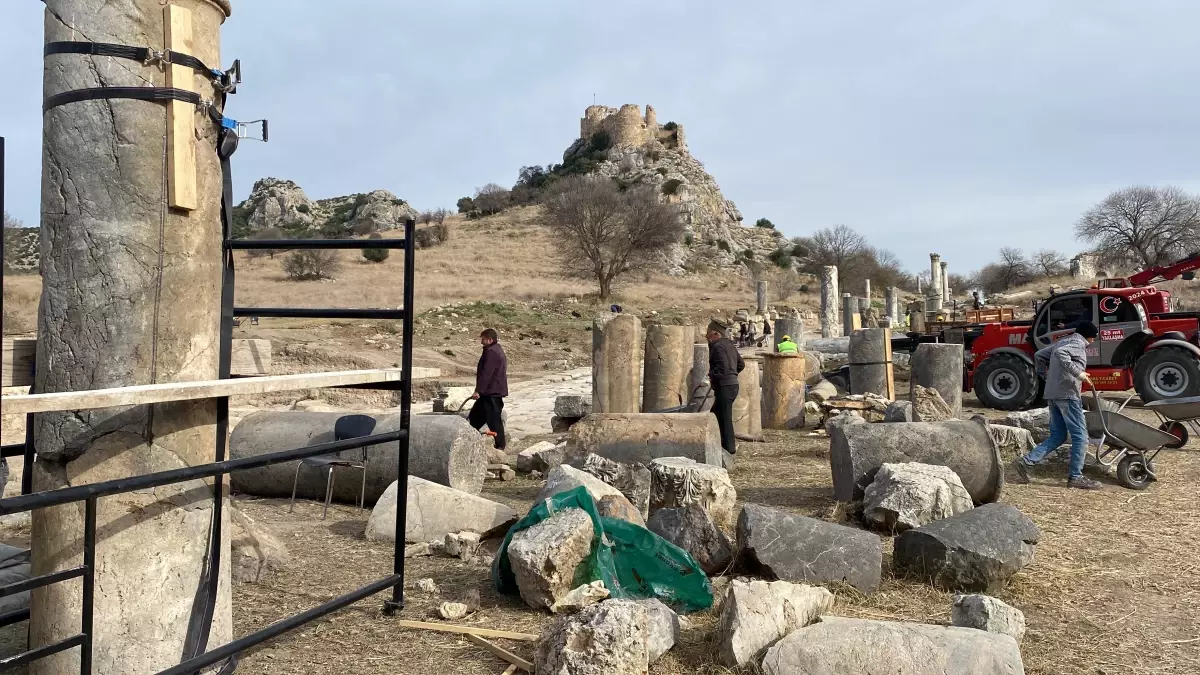 Kastabala Antik Kenti\'nde Deprem Sonrası Restorasyon Çalışmaları Başlatıldı