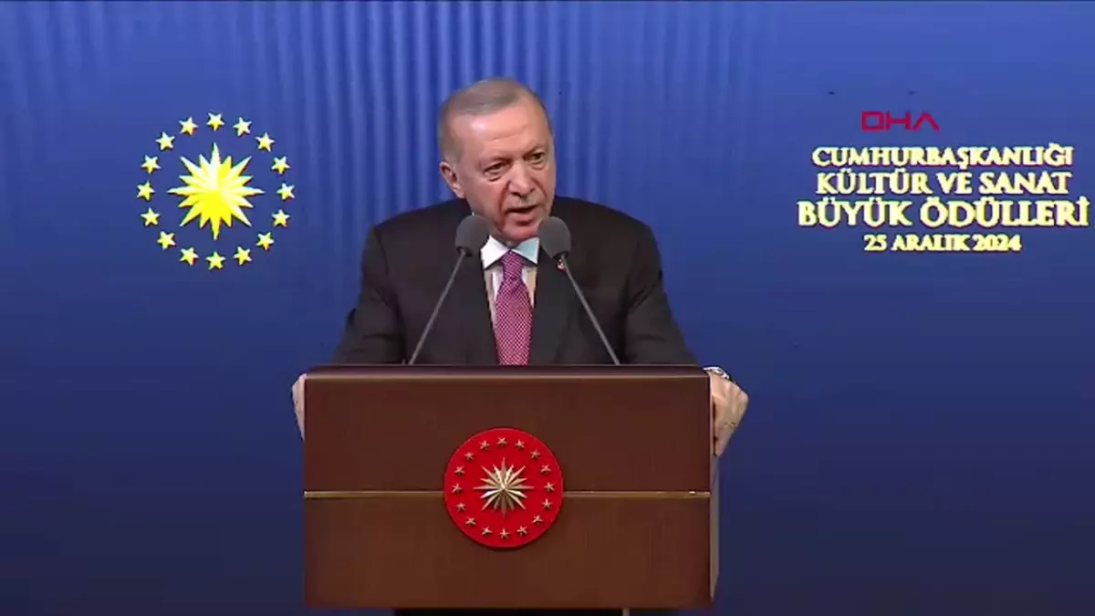 Cumhurbaşkanı Erdoğan: Gelenekli sanatlarımızı muhafaza etmeliyiz (HABER EKLENDİ)