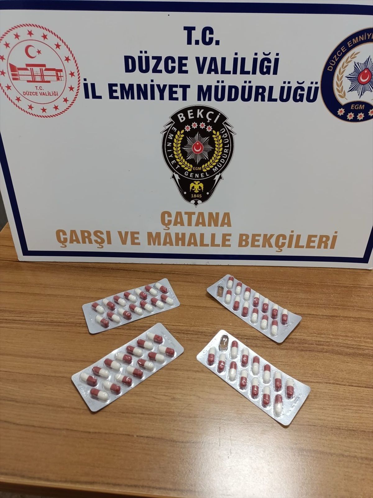 Düzce\'de Uyuşturucu ve Kaçakçılık Operasyonları