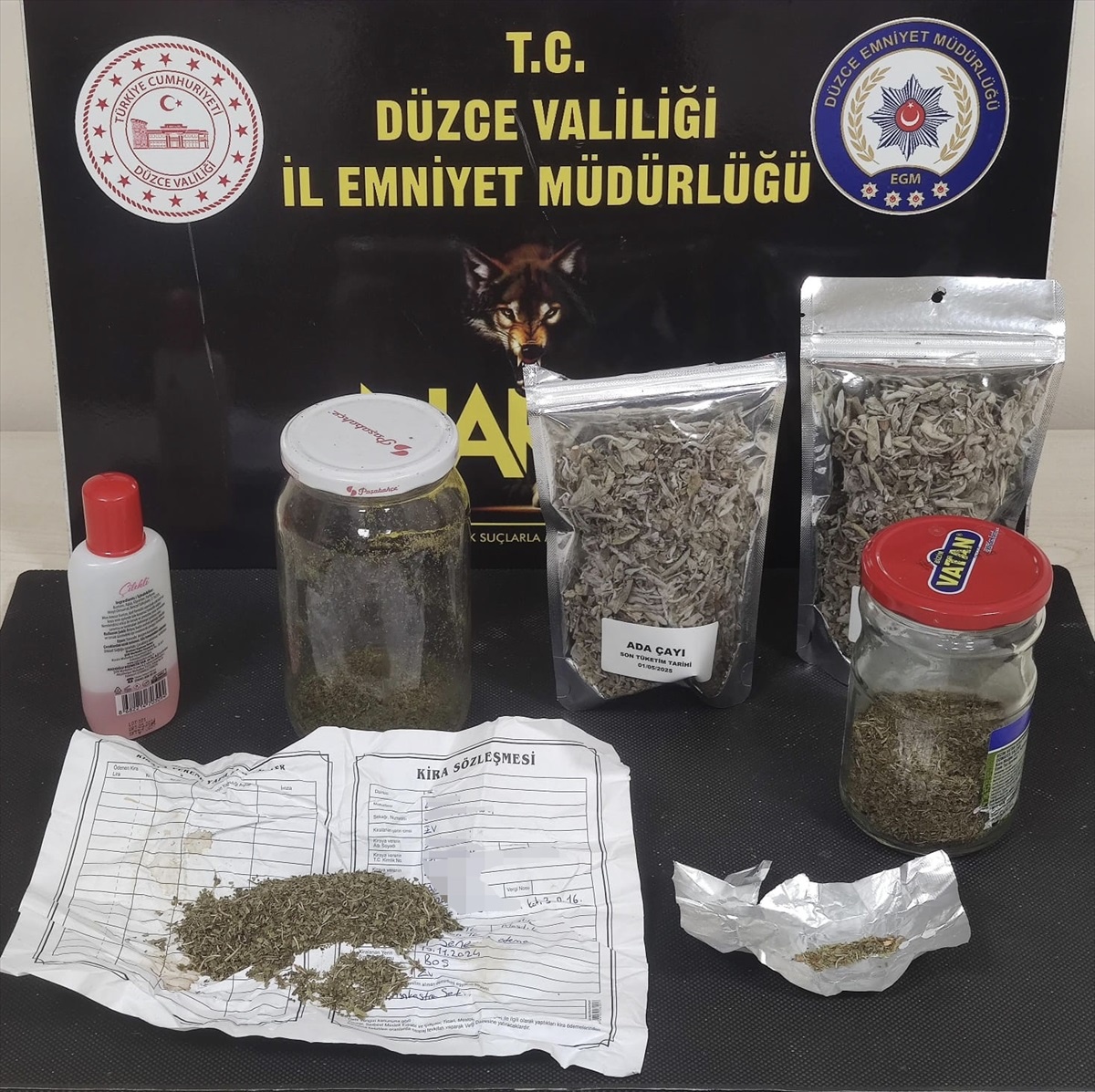 Düzce\'de Uyuşturucu Operasyonu: 3 Tutuklama