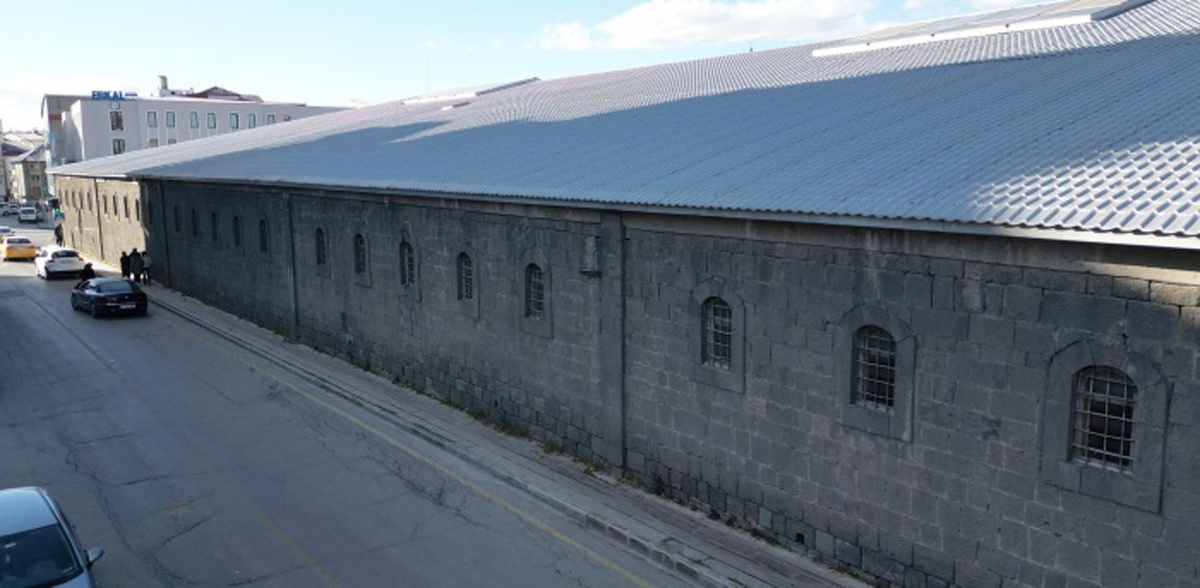 Erzurum\'da tarihi Taşambarlar\'da yangın (3)