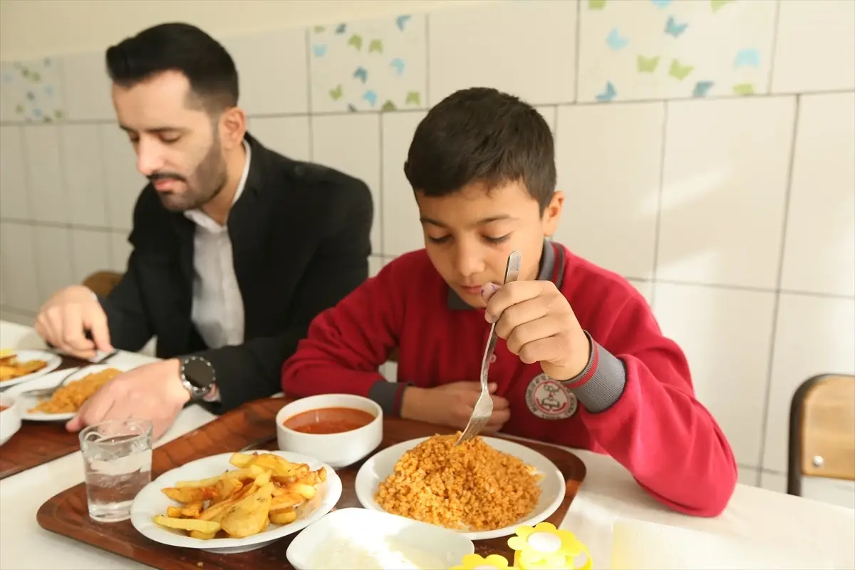 Öğretmenden Heimlich ile Kurtarma