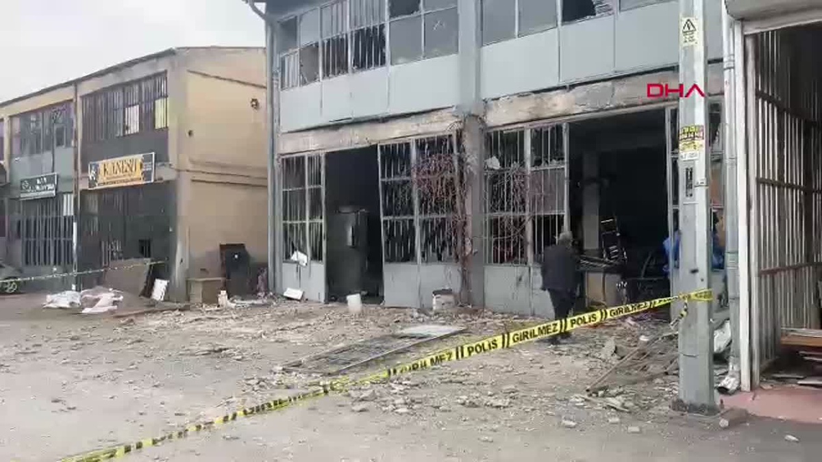 Kayseri\'de Boya Kazanı Patladı: 3 İşçi Yaralandı