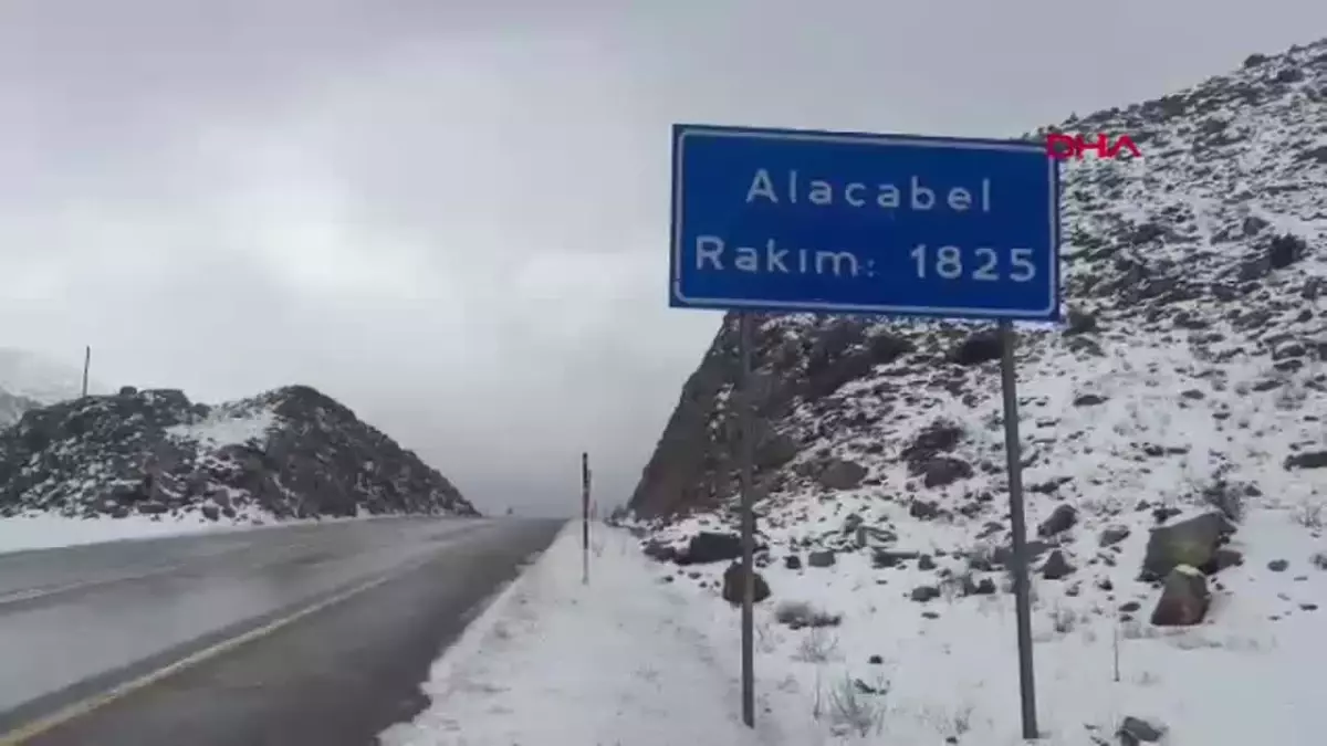 Alacabel Mevkiinde Kar Yağışı Etkili Oluyor