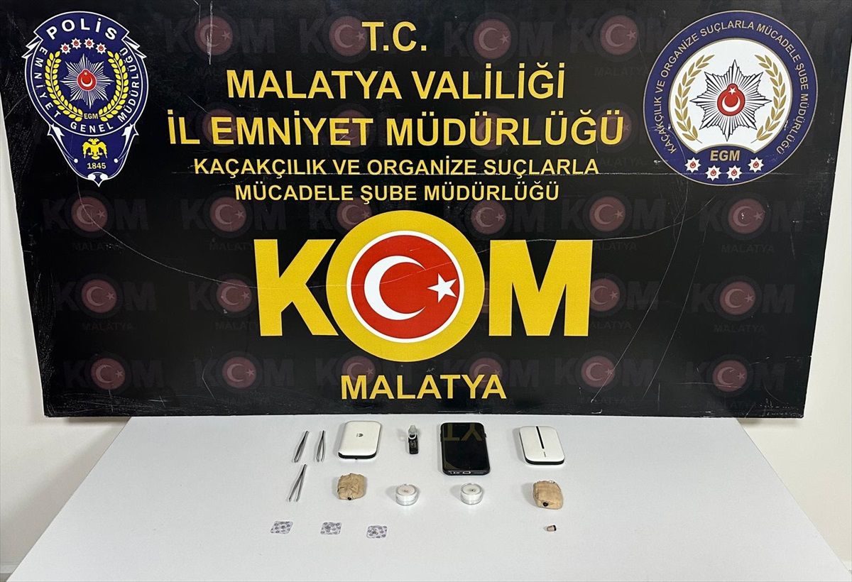 Malatya\'da Kopya Skandalı: 3 Gözaltı