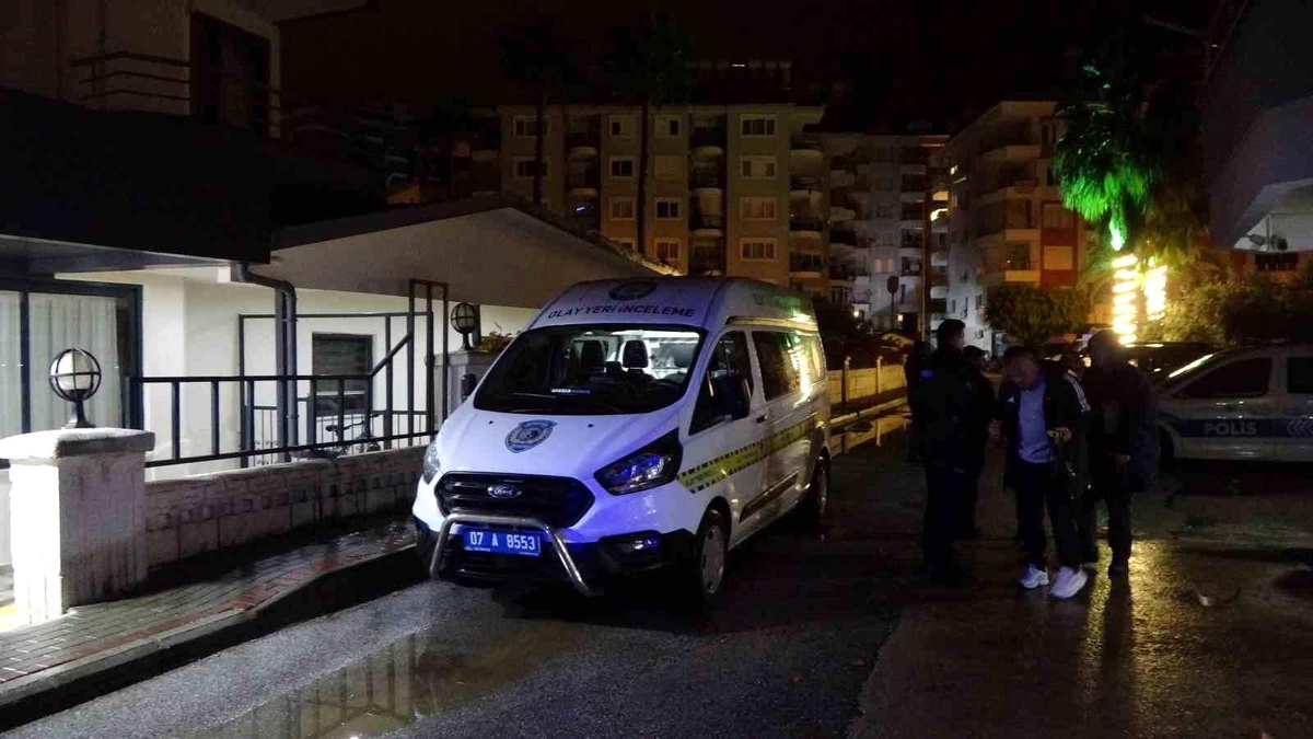 Alanya\'da Motosikletli Saldırı