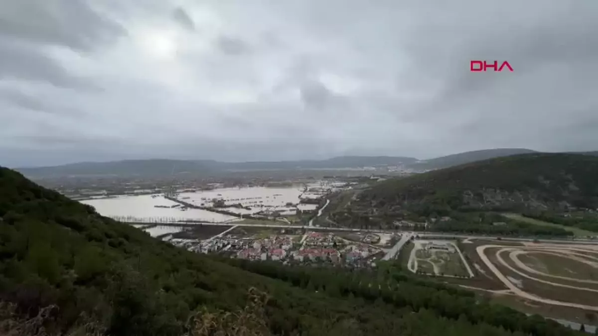 Muğla Menteşe\'de Etkili Yağışlar Tarım Arazilerini Su Altında Bıraktı