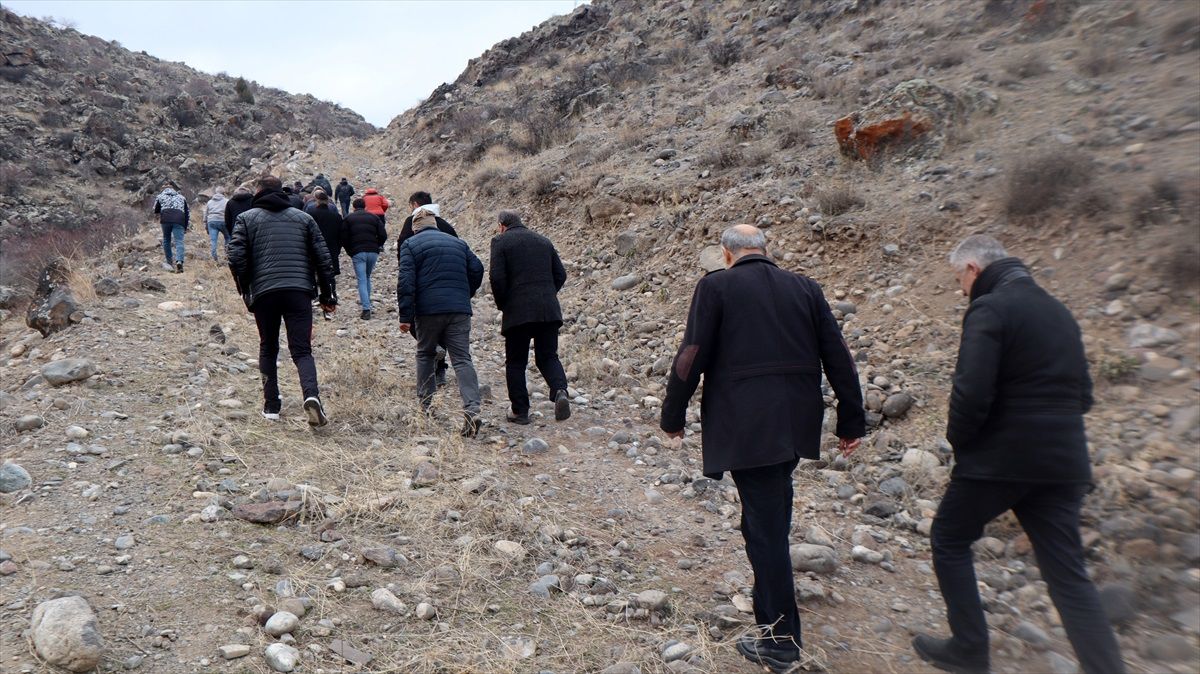 Sarıkamış şehitlerini anmak için Iğdır\'ın Bayrak Tepe zirvesine tırmanış gerçekleştirildi