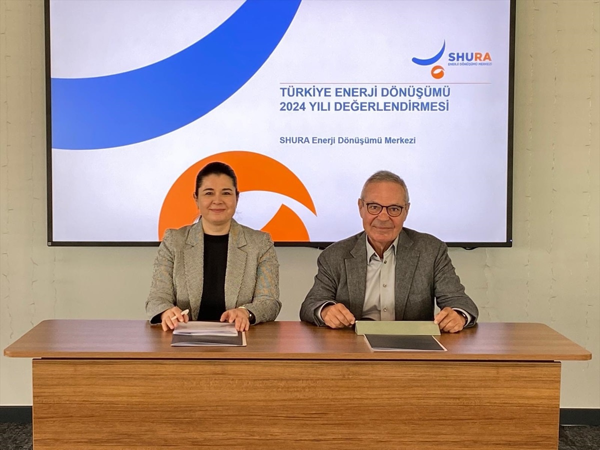 2024 Türkiye\'de Enerji Dönüşümü Yılı