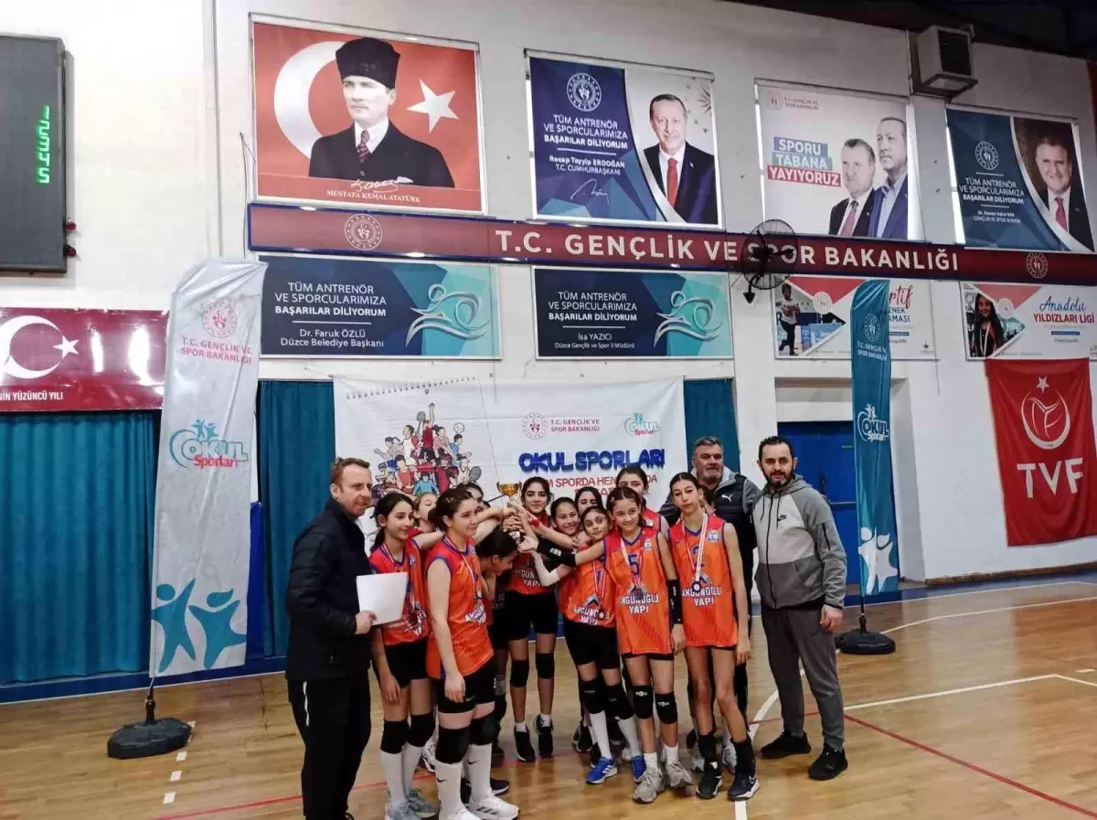 Düzce\'de Voleybol Müsabakaları Sonuçlandı