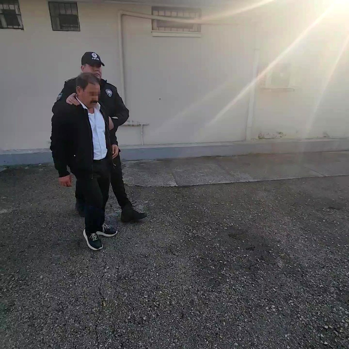 Korsan Otoparkçı Suçüstü Yakalandı
