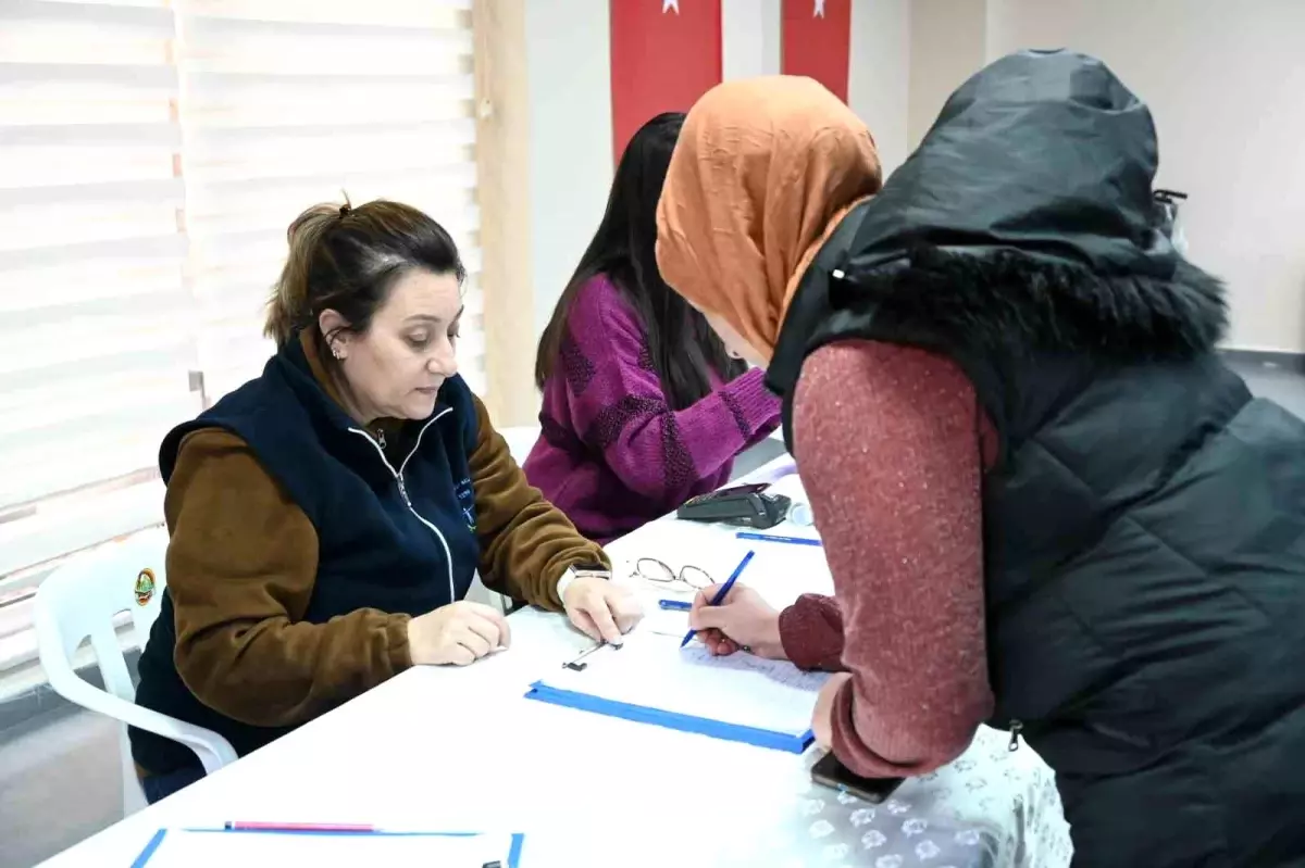 Bozüyük Belediyesi\'nden Kış Desteği Sosyal Yardım Projesi Başladı